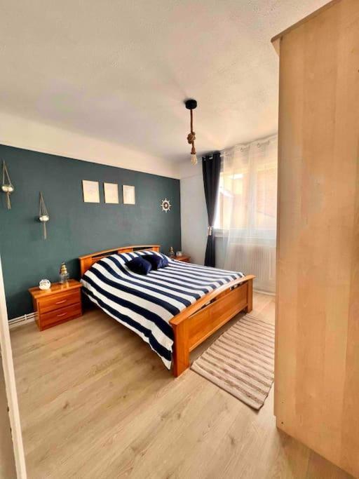 Le Cosy Apartment กาเลส์ ภายนอก รูปภาพ