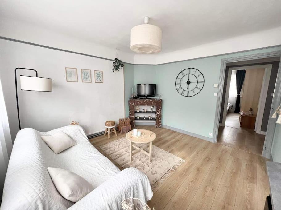 Le Cosy Apartment กาเลส์ ภายนอก รูปภาพ